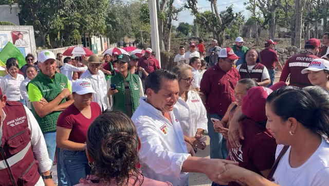 Joaquín Díaz Mena fue recibido por los pobladores