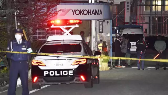 De acuerdo con reportes oficiales, al menos ocho trabajadores fueron apuñalados durante el ataque