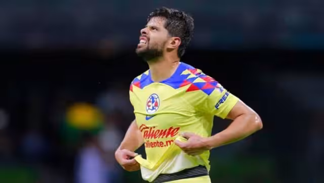Nestor Araujo, defensa central de las Águilas del América, será baja por ruptura de ligamentos, informó el Club