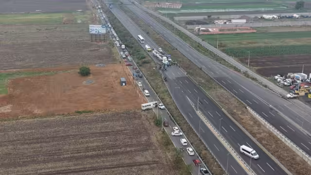 Los cierres se mantienen en puntos estratégicos de conexión hacia el Aeropuerto Internacional Felipe Ángeles.
