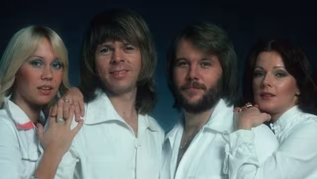 Cuarenta años después de su último álbum de estudio, la legendaria banda de pop sueca ABBA anunció este jueves su retorno. Foto: Twitter @ABBA