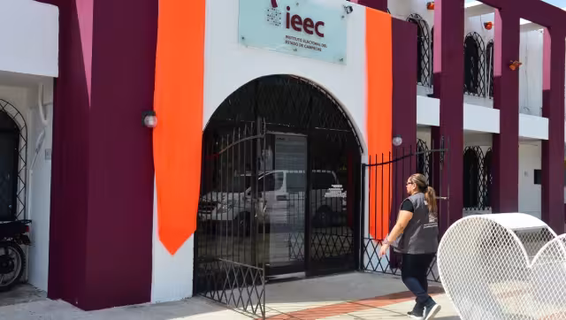 Consejeros analizan como surcar los problemas económicos del organismo