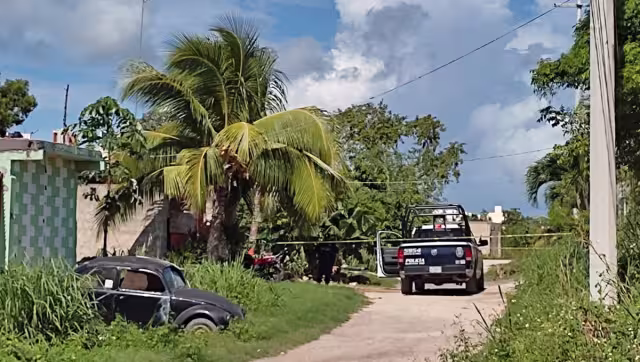 Alrededor de las 14: 30 horas, una menor y su madre resultaron lesionadas a consecuencia de un ataque armado ocurrido en la Supermanzana 248, en la colonia irregular “Las Huayas” a unos metros de la tienda Chedraui