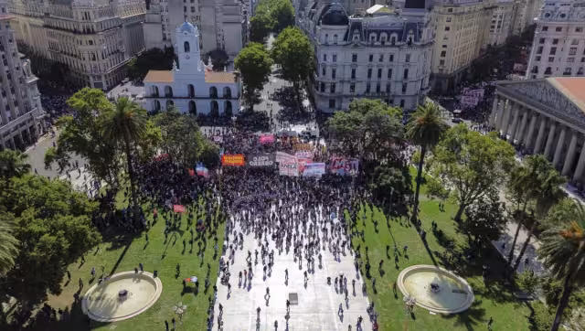 Es la primera crisis de la presidencia de Javier Milei