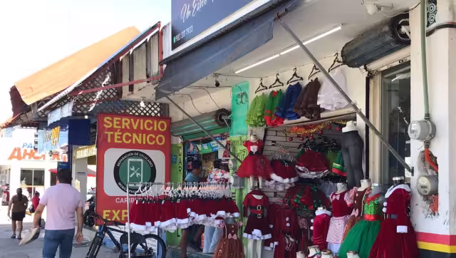 Comercios en el centro de Chetumal enfrentan bajas ventas pese a época decembrina