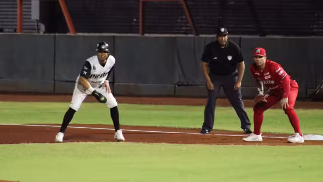 Tres jugadores del roster inicial tuvieron que ser dados de baja de la plantilla en funciones