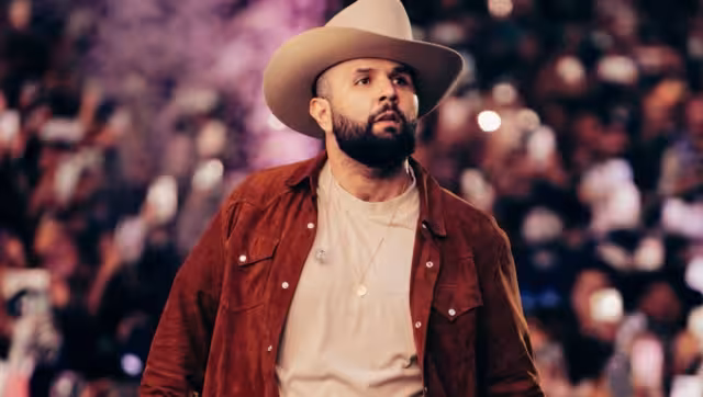 Carín León ofrecerá el primer concierto en el Nu Stadium casa del Inter Miami.