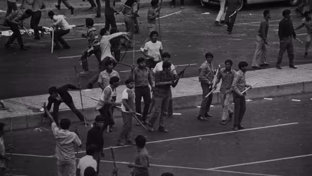 La conmemoración busca mantener en la memoria pública lo ocurrido en 1971 y reconocer el impacto que tuvo en la vida política del país.