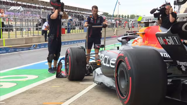 El carro del mexicano no pudo seguir en la pista. Foto: Especial