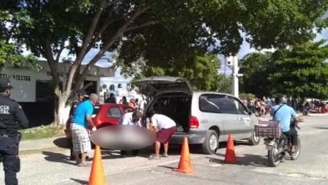 Posteriormente, personal del Servicio Médico Forense (Semefo) se encargó de levantar el cuerpo para la autopsia de rigor