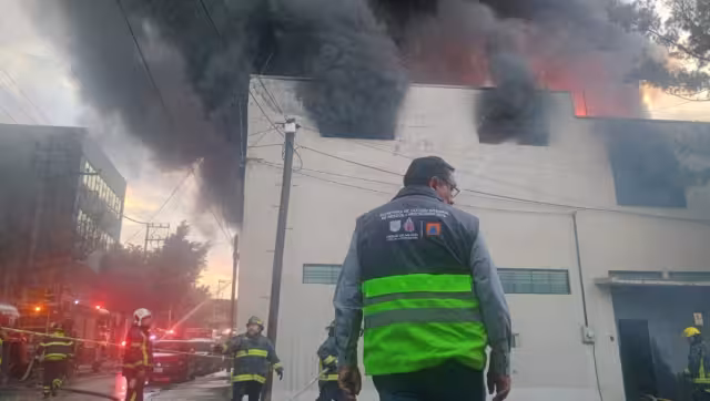 Arde bodega en San Pedro de los Pinos, CDMX