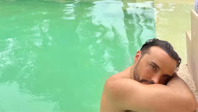 Apio disfrutando desde la alberca este martes. Foto: Especial
