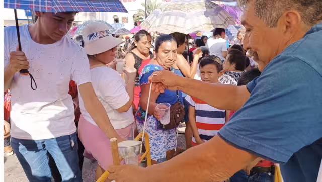 Las familias aprovecharon el obsequio para sofocar su calor