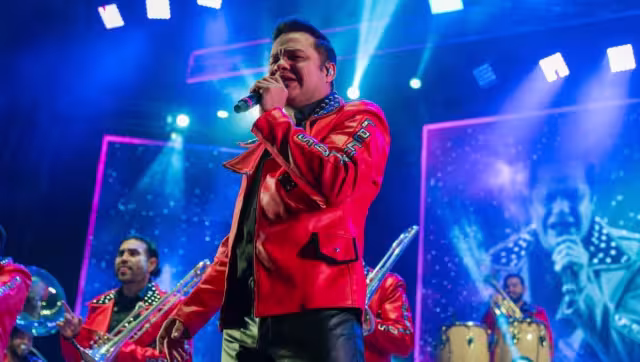 Banda Los Recoditos pausan a su vocalista tras acusaciones de violencia contra su esposa.