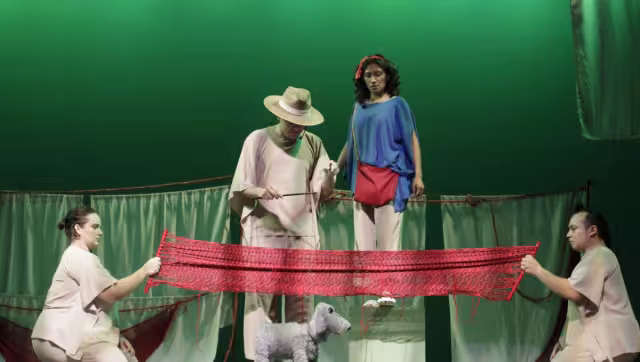 Afirmó, que muchos de los que no logran graduarse es porque encuentran una oportunidad laboral