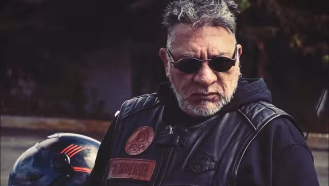 Carlos Trejo asegura que Yoko Ono le regaló los lentes de John Lennon.
