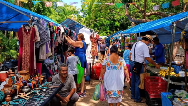 Los tianguis de Mérida suelen ser abarrotados los fines de semana