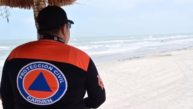 El Frente Frío No. 42 que se mantiene de forma estacionaria en las aguas del Golfo de México