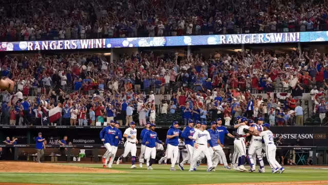 Los Rangers de Texas anotan 5 carreras y se coronan como campeones de la Serie Mundial
