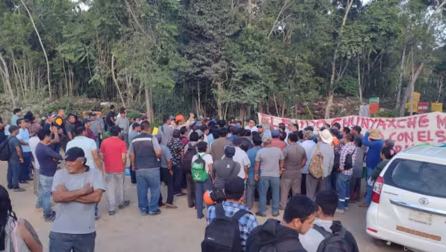 Los inconformes aseguraron que estarían apostados en el lugar hasta que sean atendidos
