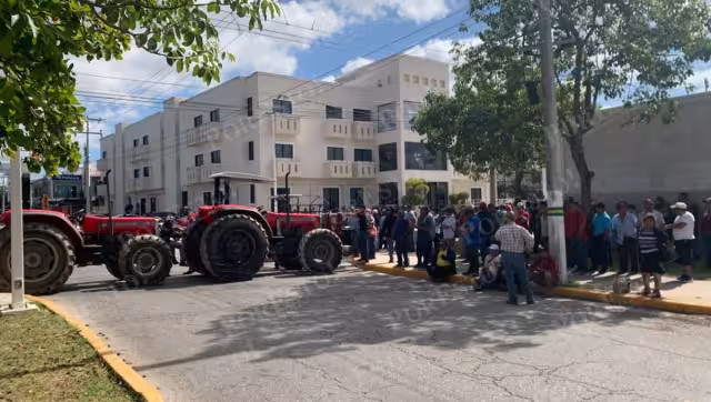 La protesta se intensificó tras la ausencia de diálogo gubernamental.
