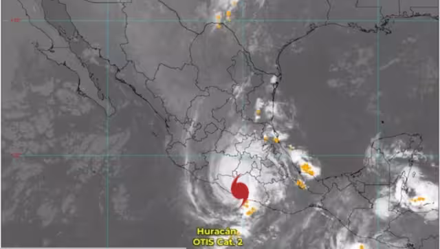 Huracán Otis tocó tierra y se degradó a categoría 2