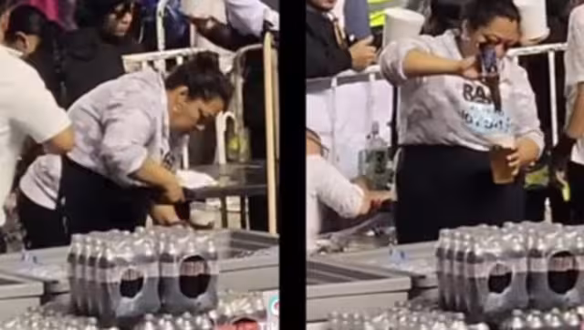 Captan a vendedora de cerveza usando ‘sobras’ para llenar vasos