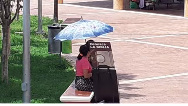 Se deben inculcar valores para evitar conflictos sociales.