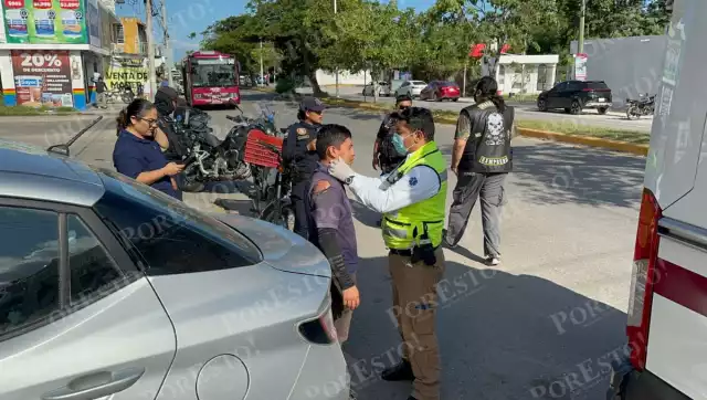 Motociclista derrapa en Patricio Trueba; el animal logró salvarse