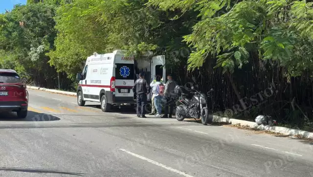 Exceso de velocidad provoca choque de motocicletas en la avenida Costera.