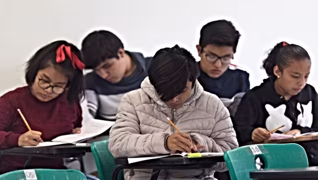 Las y los aspirantes a las diversas ofertas académicas podrán saber si lograron ingresar o no a un plantel de Media Superior. Foto: Cuartoscuro