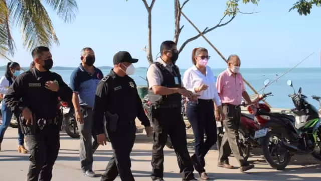 Las agentes que están a cargo actualmente son insuficientes porque la población ha aumentado