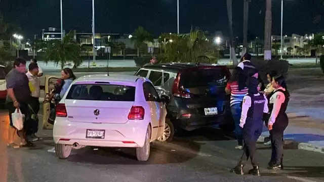 En el automóvil viajaban dos mujeres presuntamente intoxicadas por bebidas embriagantes
