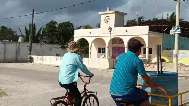 Comentaron que ha perdido por completo el respaldo de la gente, ya que al ver que no se cubrieron estas y otras necesidades