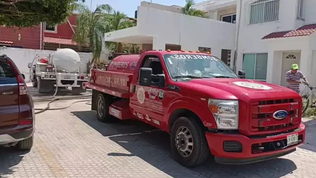 Un cortocircuito en una lavadora industrial ocasionó un incendio