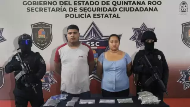 La pareja fue detenida, pero los presuntos estudiantes escaparon