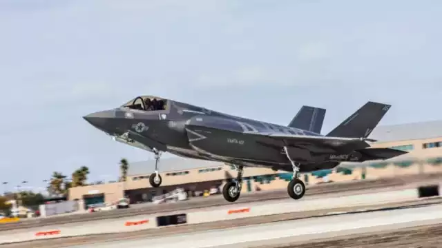El piloto del avión de combate se encuentra en observación médica. Foto: Especial