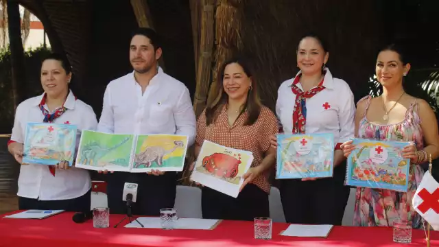 Cristina Gaber destacó que este libro nace de su experiencia como maestra de pintura de niños y adolescentes