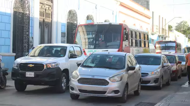 Las autoridades han buscado descongestionar el centro reubicando paraderos y sacando rutas de esa zona