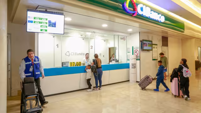 Afirman que dan precios muy bajos por el dólar y el euro, menores al de otros establecimientos

