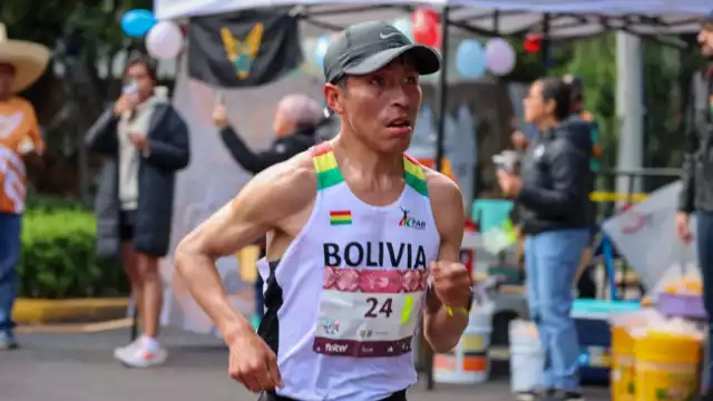Héctor Garibay rompió el récord que se mantenía en el Maratón de la CDMX