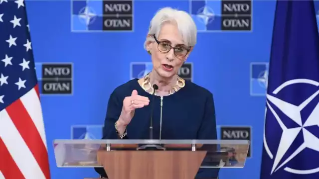 La vicesecretaria de Estado, Wendy Sherman, indicó que se estima que Rusia pueda hacer uso de la fuerza militar contra Ucrania “quizá” a mediados de febrero