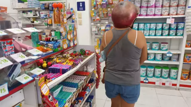 El encargado de la farmacia alegó que todos los días han estado comercializando de seis a siete jarabes