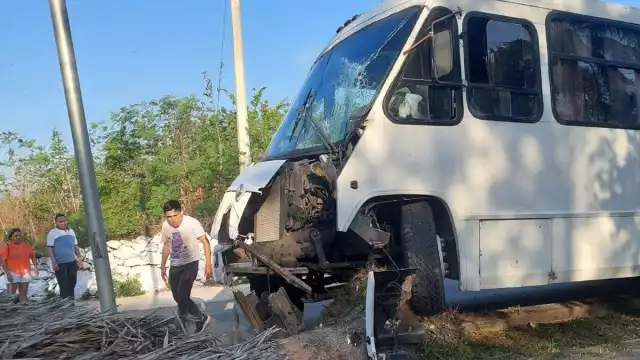 No se reportaron personas heridas en el accidente en Huhí