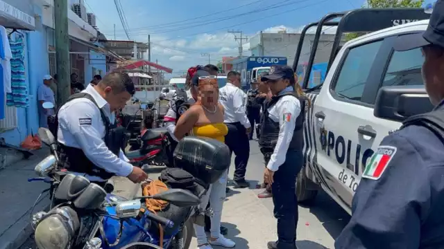La mujer fue detenida y trasladada a la cárcel municipal