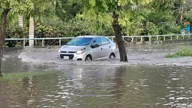 Con el Operativo Tormenta se comenzó con el desazolve del agua.