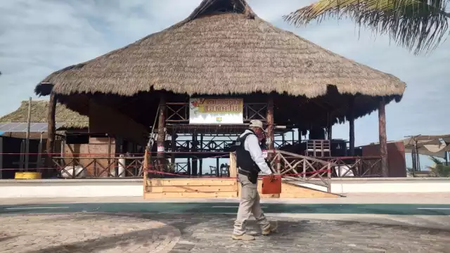 Las víctimas del colapso afirman que les ofreció dinero para no denunciarlo