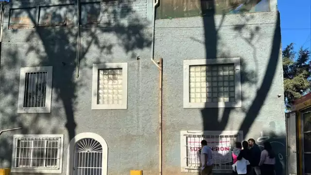 La Cofepris suspendió las actividades en una clinica de la alcaldía Tláhuac porque operaba sin licencias ni avisos de responsable sanitario para diversos servicios que ofrecía