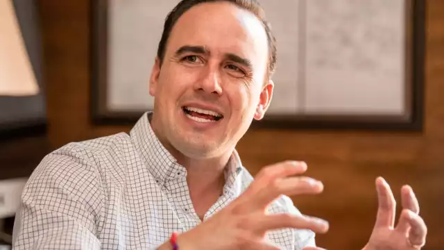 Manolo Jiménez es candidato por la coalición VA X MX