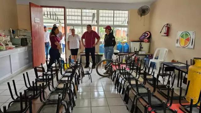 Los padres de familia fueron los encargados de ver que el recurso no fuera desperdiciado y que se construya con calidad